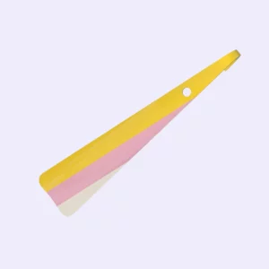 Chausse pied avec crochet